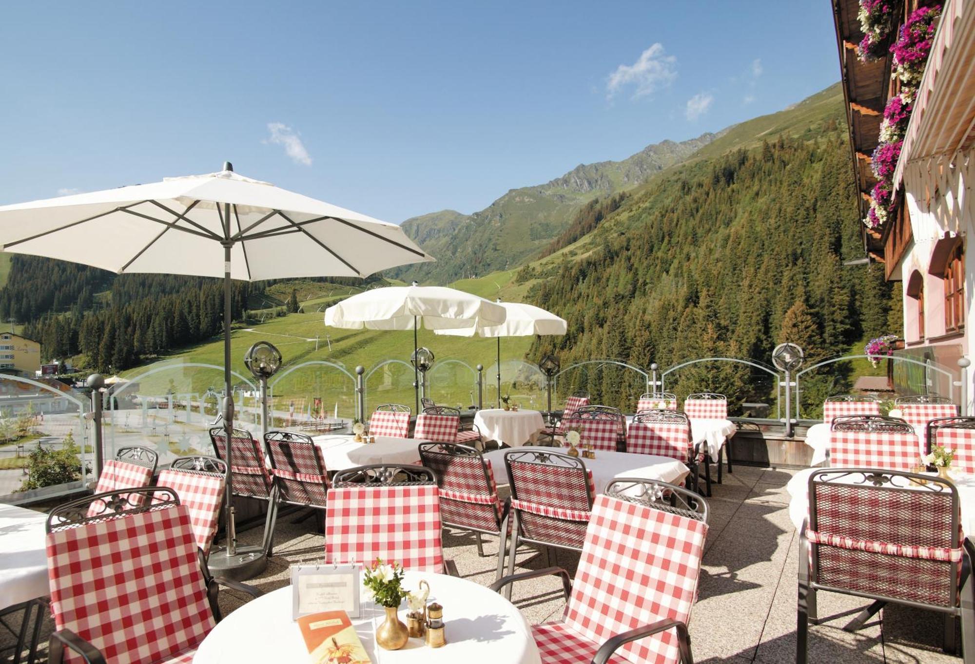 Hotel Almhof Hochfugen Kültér fotó