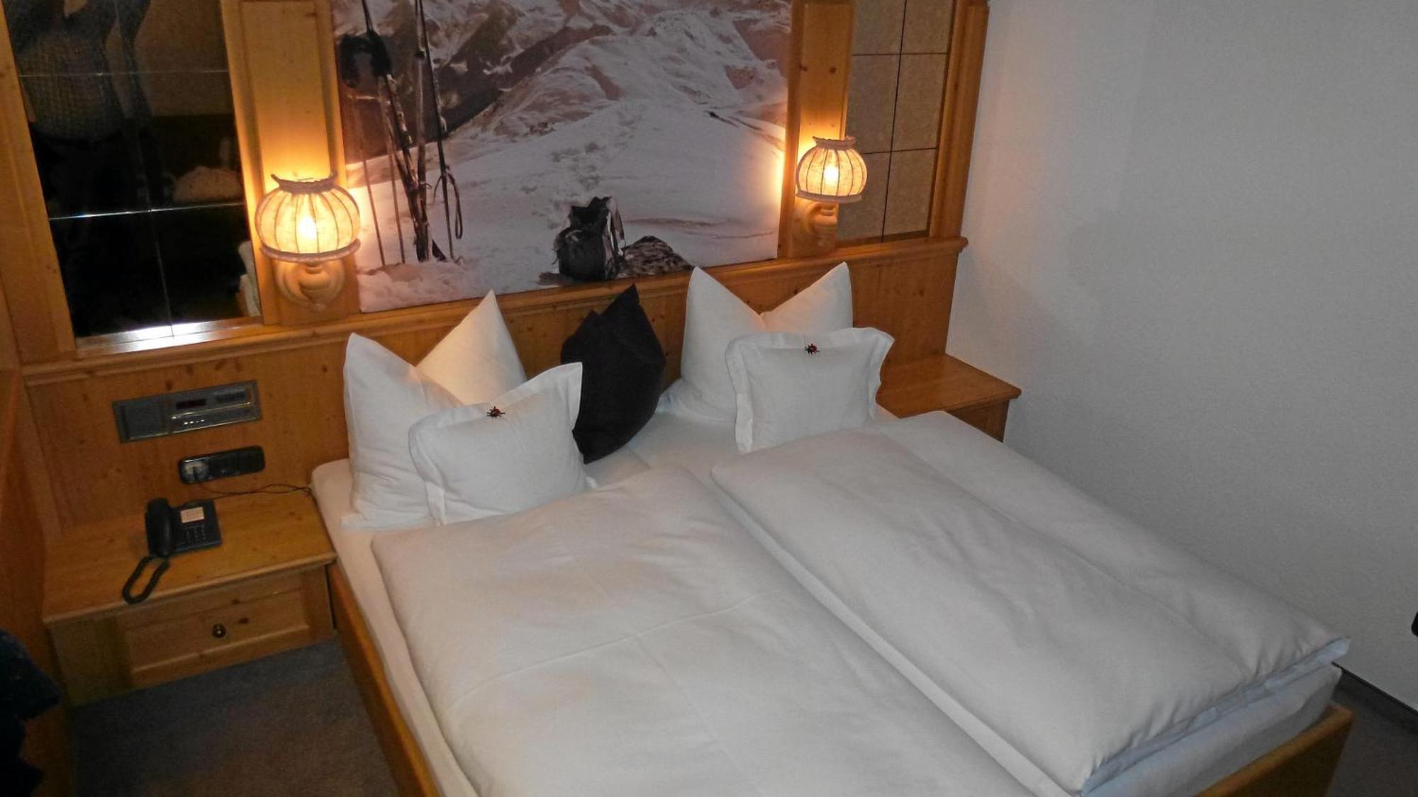 Hotel Almhof Hochfugen Szoba fotó